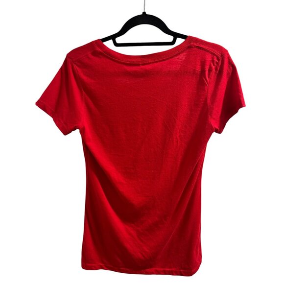 🍒 2/$20 🍒 Trump 2020 Make America Greater Red V-Neck Womens T-Shirt M - Picture 4 of 4